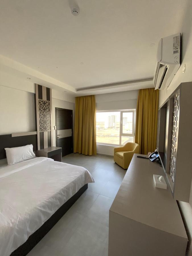 Alfalak Hotel Seeb Luaran gambar